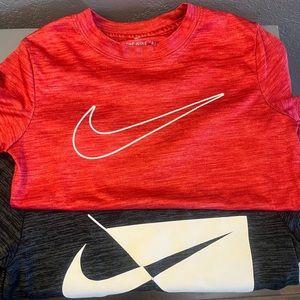 Boys 4T Nike Tee bundle (2)